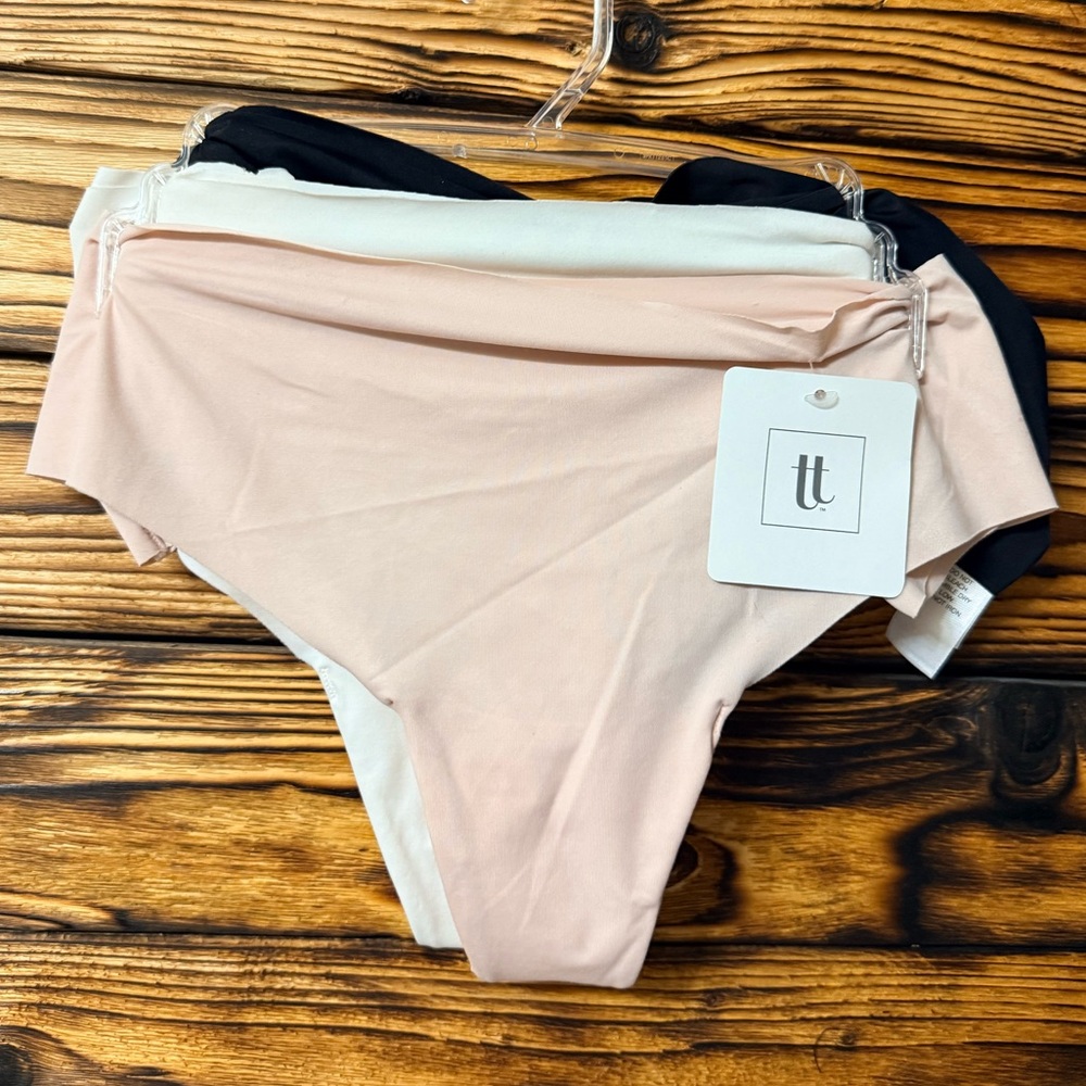 Set of Three Women's Thong Panties 3X NWT Tranquil & True